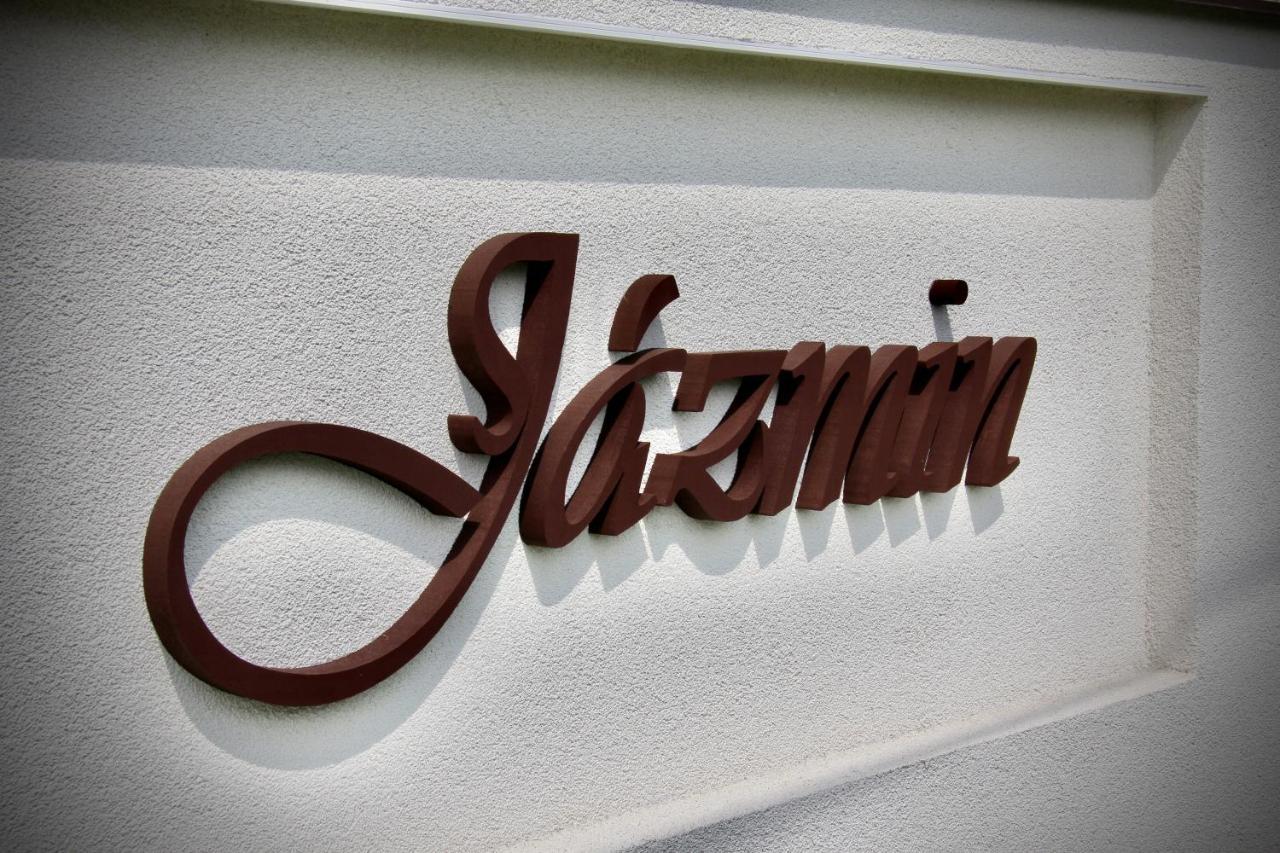 Jazmin Apartmany Veľký Meder 외부 사진