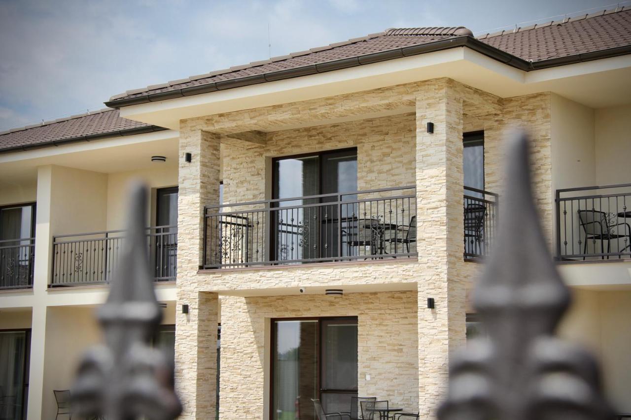 Jazmin Apartmany Veľký Meder 외부 사진